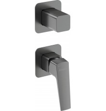 Shower valve with spray switch