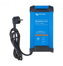 Blue Smart IP22 Charger 12/15 (1)