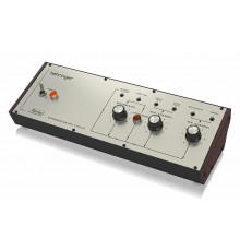 Behringer SPRING REVERBERATION 646 Efekt typu reverb w obudowie Eurorack