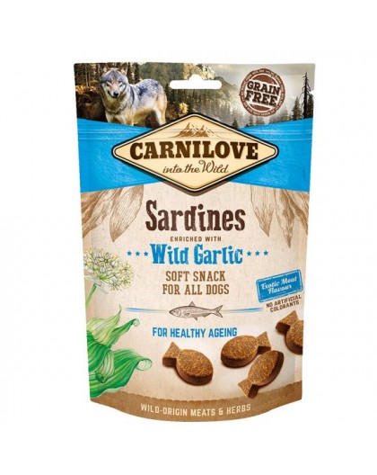CARNILOVE Semi Moist Snack Sardines Enriched With Wild Garlic - Dog treat with sardines and garlic - 200 g