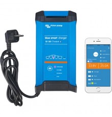 Blue Smart IP22 Charger 24/8 (1)