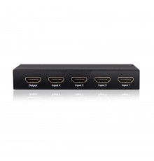 CLUB3D HDMI™ 2.0 UHD 4K60Hz SwitchBox 4 ports and included IR Remote control