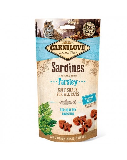 CARNILOVE Semi-Moist Snack Sardines & Parsley - Cat treat with sardines and parsley - 50 g