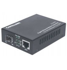 Intellinet Gigabit Ethernet to SFP Media Converter, 10/100/1000Base-Tx to SFP slot, empty (Euro 2-pin plug)